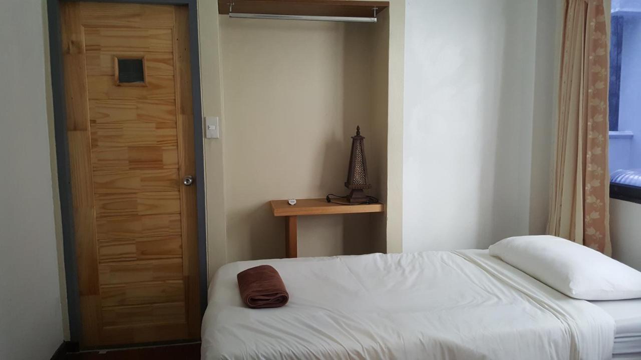 Aunt & Uncle'S House Bed & Breakfast Chiang Mai Exterior foto